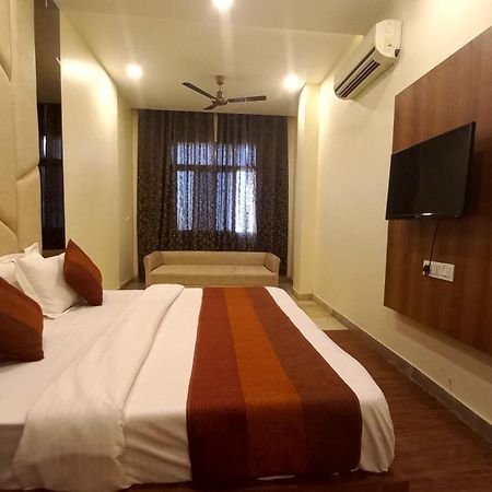 Hotel Indraprastha Jhalawar Kültér fotó