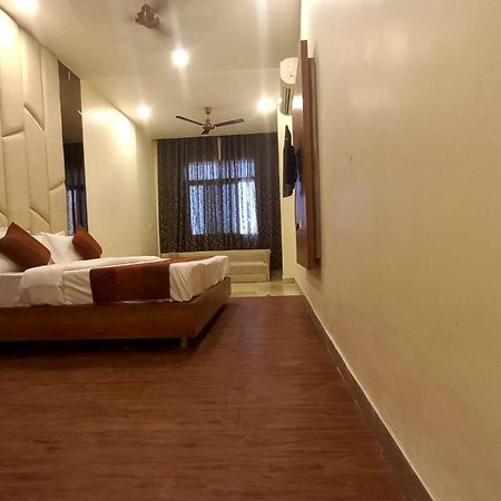 Hotel Indraprastha Jhalawar Kültér fotó